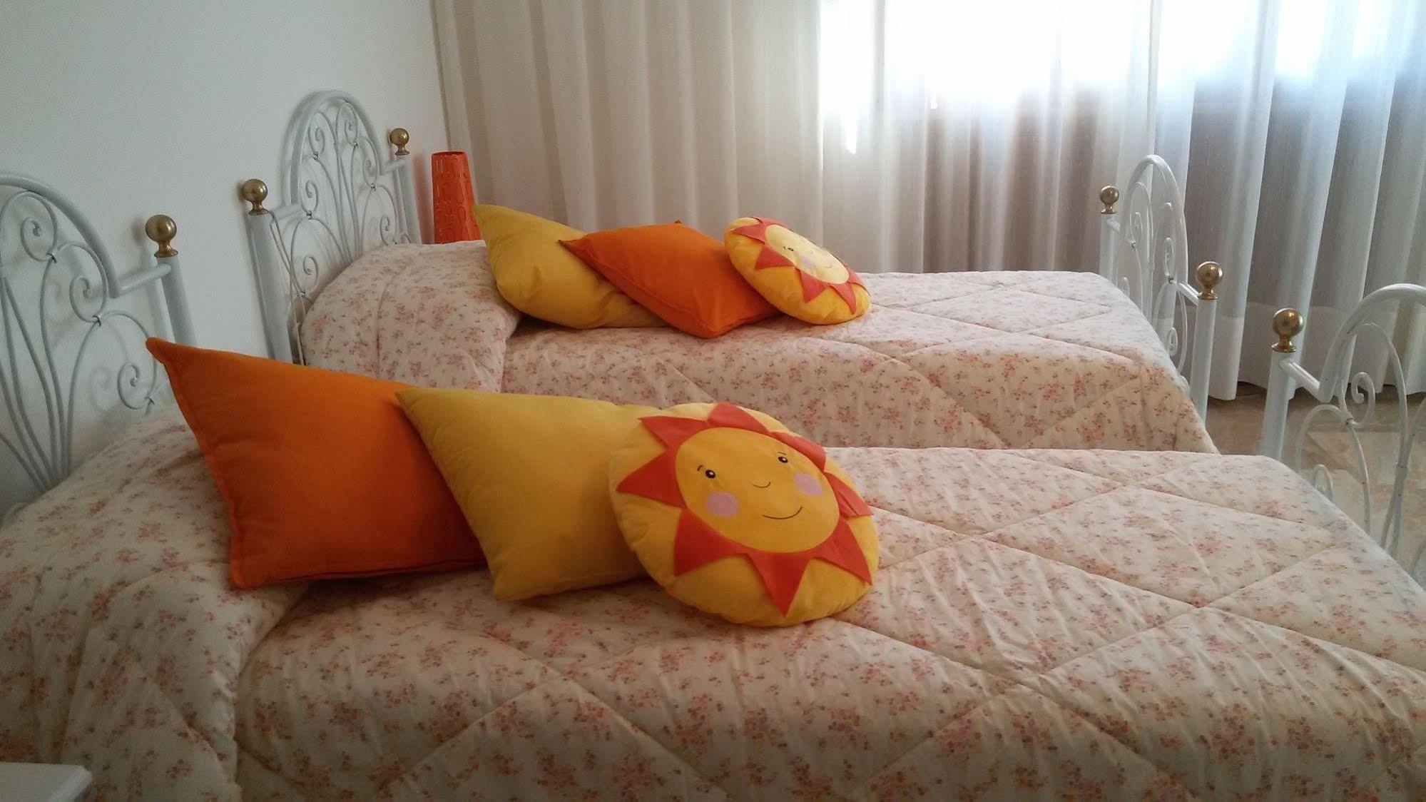 B&B Soleluna Massa Fiscaglia Екстер'єр фото