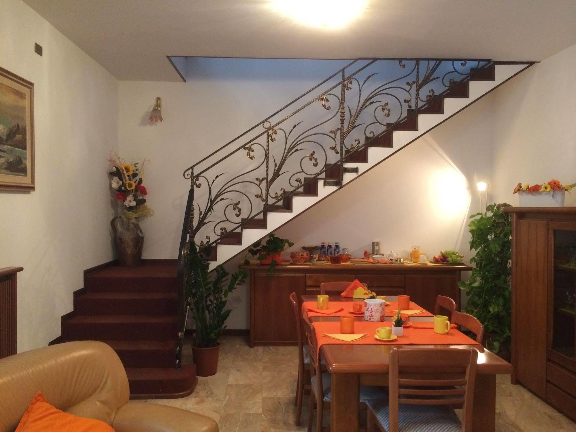 B&B Soleluna Massa Fiscaglia Екстер'єр фото